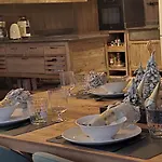 Libehi Panorama Vakantiehuis Lona